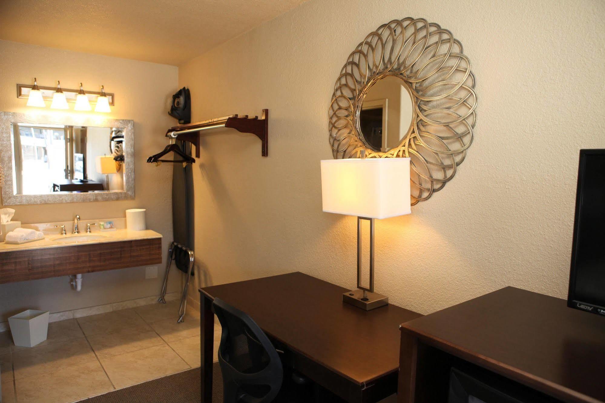 Unique Suites Hotel Charleston Extérieur photo