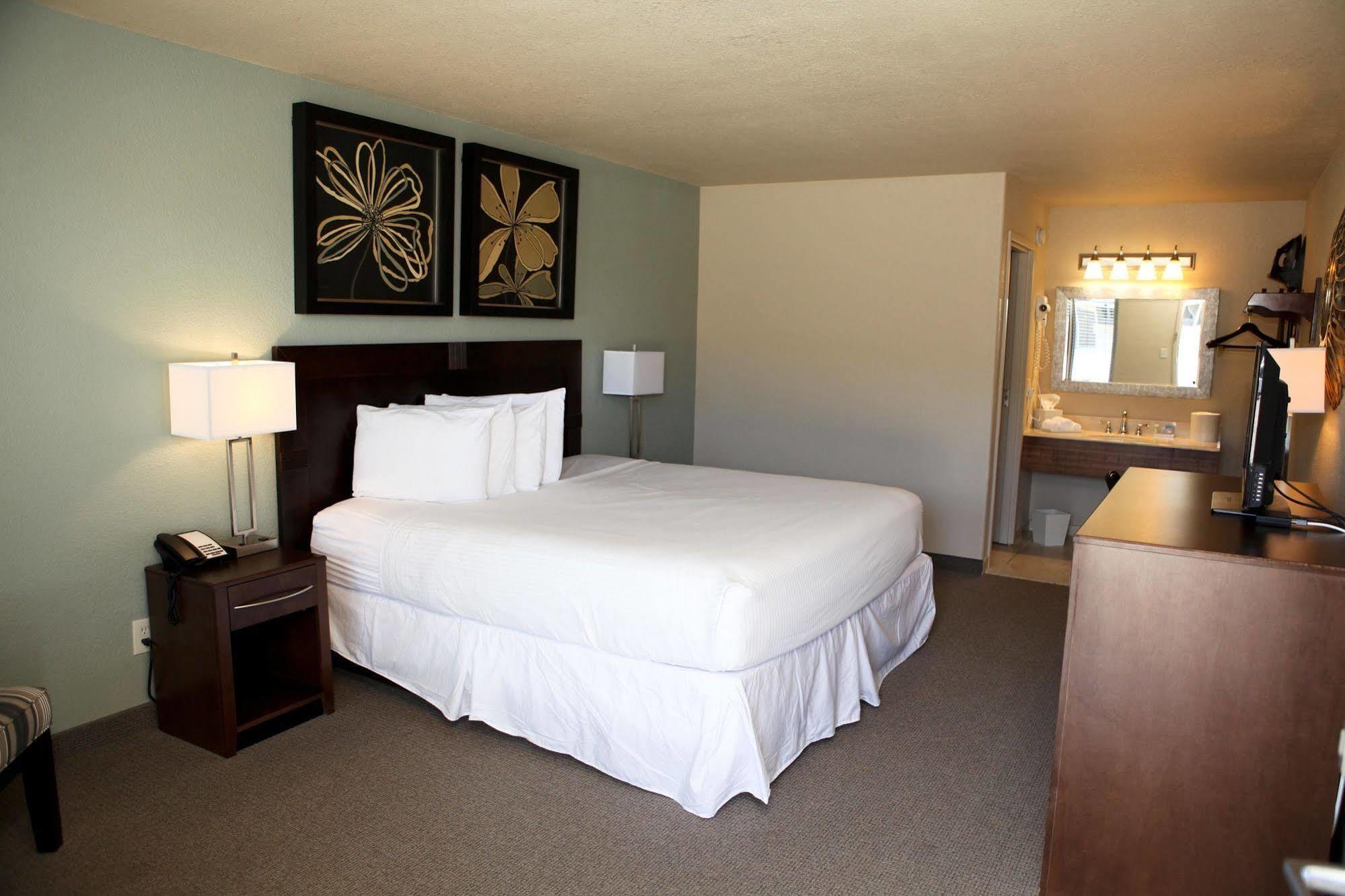 Unique Suites Hotel Charleston Extérieur photo